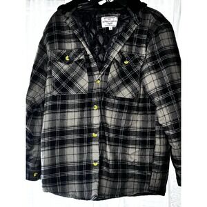 Buckhorn River Men's Flannel with Hood Size Medium Green and‎ Black Plaid Jacket